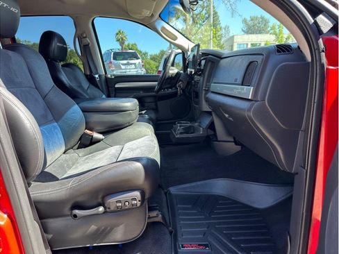 Used 2005 Dodge Ram 1500 Truck 2WD Quad Cab image 11