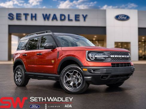 Used 2022 Ford Bronco Sport Badlands AWD/4WD image 1