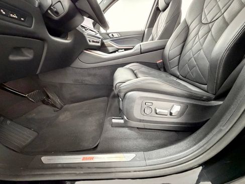 Used 2024 BMW X5 xDrive40i w/ Premium Package AWD/4WD image 31