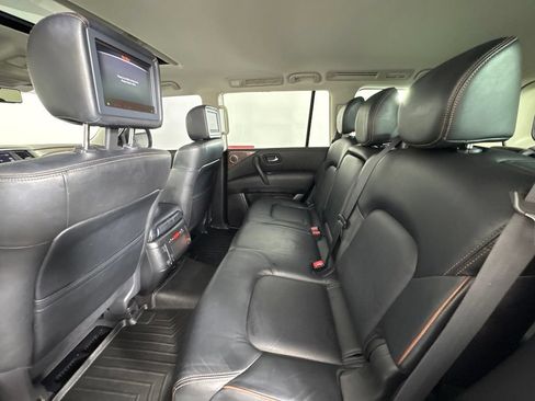 Used 2018 Nissan Armada Platinum w/ Interior Lighting Package RWD image 40