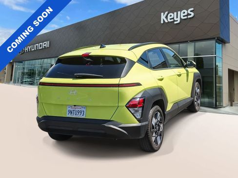 Certified 2025 Hyundai Kona SEL FWD image 4
