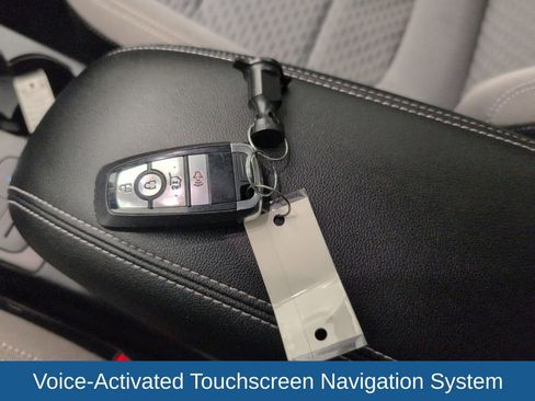 Used 2022 Ford Escape SE w/ SE Sport Appearance Package image 46