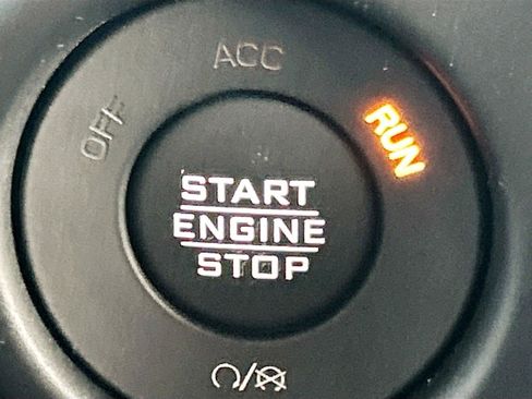 Used 2022 Jeep Wrangler Unlimited Sport AWD/4WD image 33