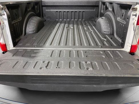 Used 2017 Ford F250 XL w/ Power Equipment Group AWD/4WD image 8