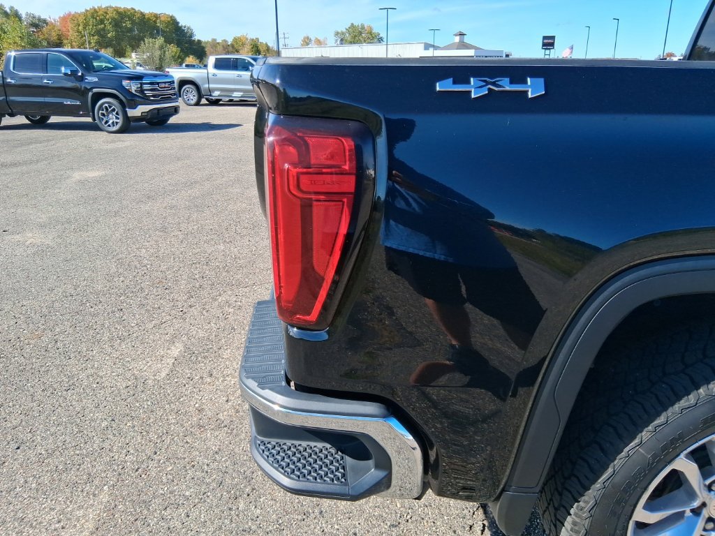 Used 2019 GMC Sierra 1500 SLT AWD/4WD image 19