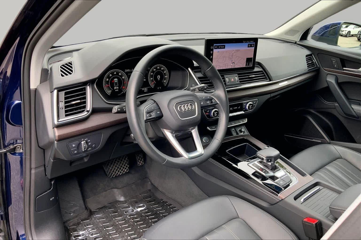 Used 2021 Audi Q5 2.0T Premium Plus w/ Premium Plus Package AWD/4WD image 18