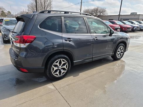Used 2023 Subaru Forester Premium w/ Popular Package #1 AWD/4WD image 6