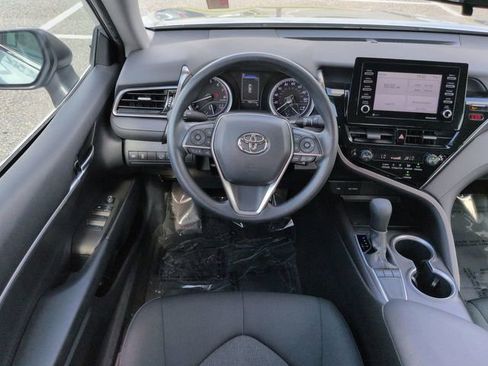 Certified 2022 Toyota Camry LE FWD image 15