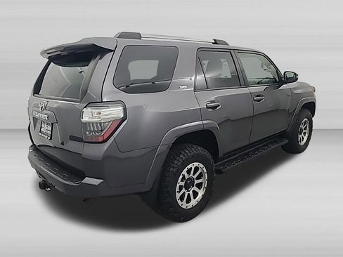Used 2020 Toyota 4Runner SR5 Premium AWD/4WD image 4