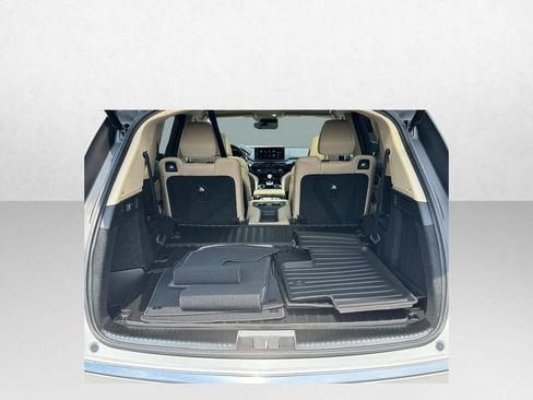 Certified 2026 Acura MDX SH-AWD w/ Advance Package image 6