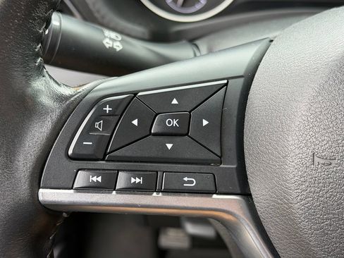 Used 2021 Nissan Sentra SV w/ SV Premium Package FWD image 16