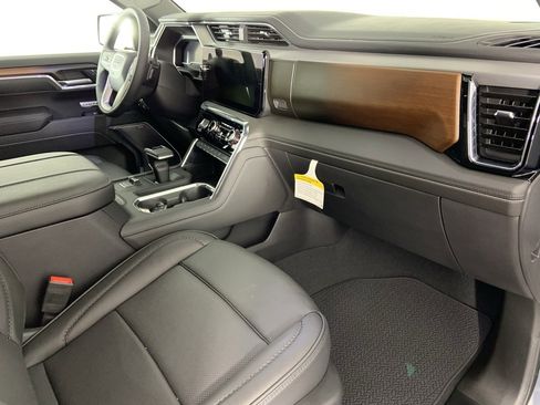 Used 2025 GMC Sierra 1500 Denali w/ Technology Package image 32