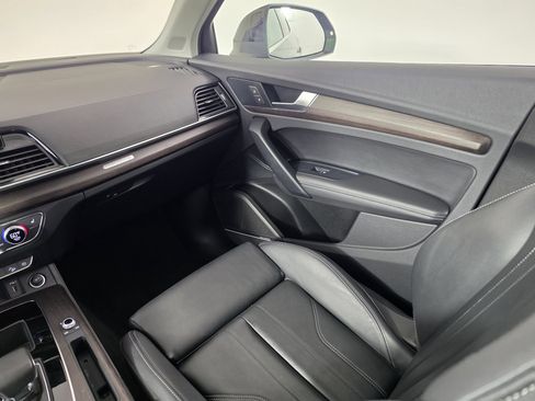 Certified 2024 Audi Q5 2.0T Premium Plus AWD/4WD image 39
