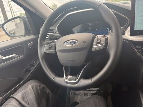 Used 2025 Ford Escape Platinum AWD/4WD image 35
