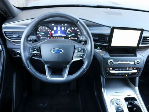 Used 2020 Ford Explorer Limited w/ Class III Trailer Tow Package image 25