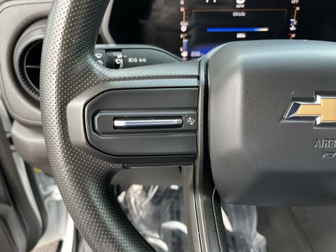 Used 2023 Chevrolet Colorado W/T image 26