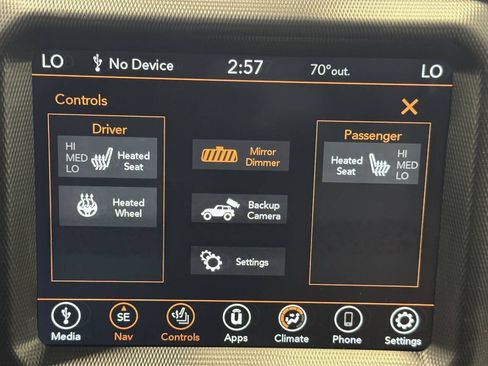Used 2021 Jeep Wrangler Unlimited Sahara w/ Cold Weather Group AWD/4WD image 31