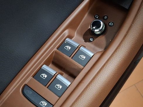 Used 2018 Audi A4 2.0T Premium w/ Convenience Package image 25