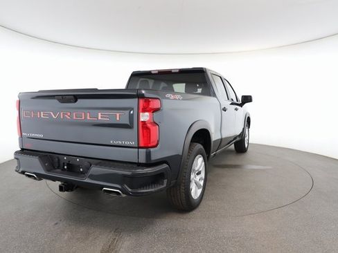 Used 2021 Chevrolet Silverado 1500 Custom w/ Safety Confidence Package image 16