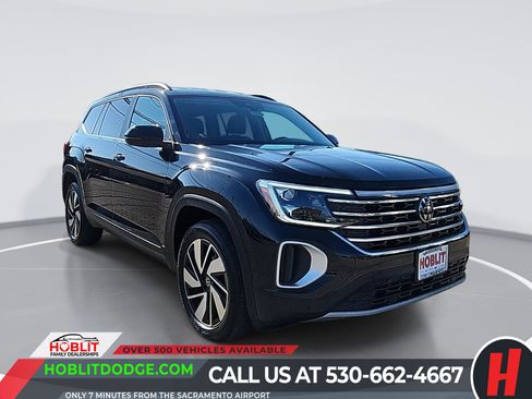 Used 2024 Volkswagen Atlas SE image 1