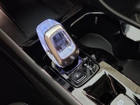 New 2026 Volvo XC40 B5 Plus w/ Protection Package Premier AWD/4WD image 20