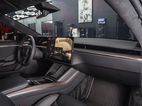 Used 2021 Tesla Model S Plaid image 55