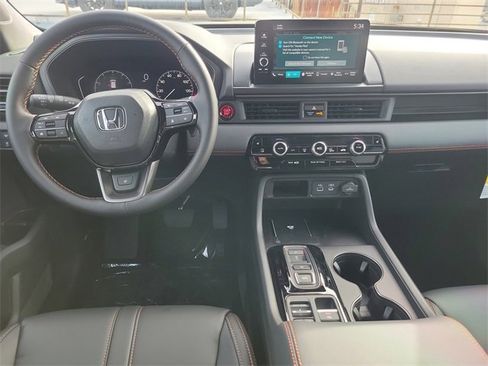 New 2025 Honda Pilot TrailSport image 10