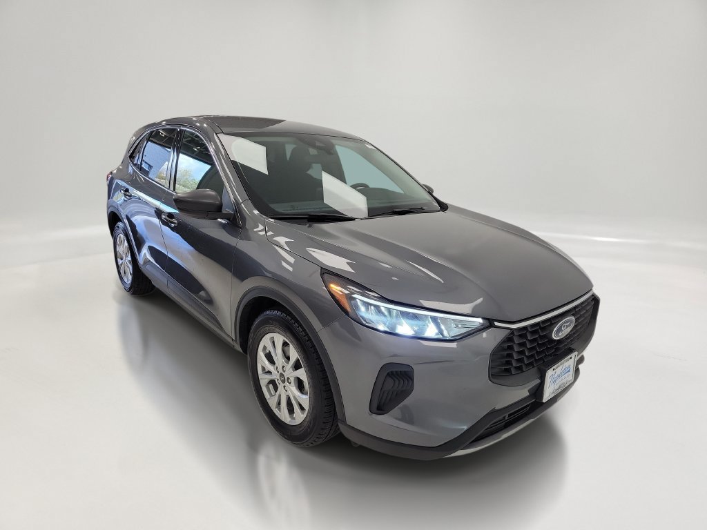 Used 2024 Ford Escape Active FWD image 3