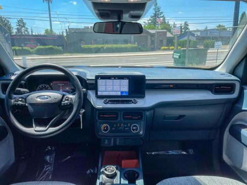Used 2022 Ford Maverick AWD SuperCrew image 3