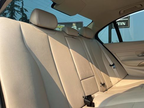 Used 2012 BMW 328i Sedan w/ Premium Pkg image 20