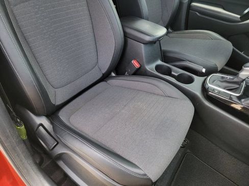 Used 2023 Kia Seltos S w/ Navigation Package FWD image 10