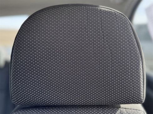 Used 2011 Chevrolet Aveo LT image 9