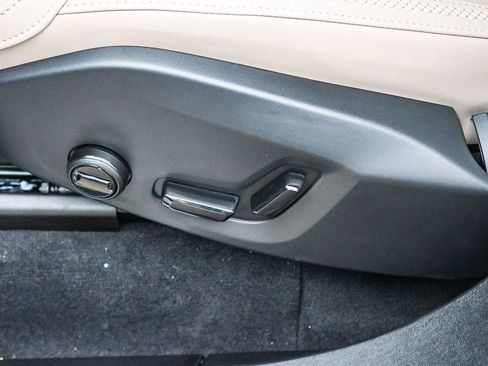 New 2026 Volvo XC90 B5 Plus w/ Protection Package image 28