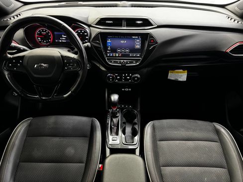 Used 2021 Chevrolet TrailBlazer RS w/ Sun and Liftgate Package FWD image 17