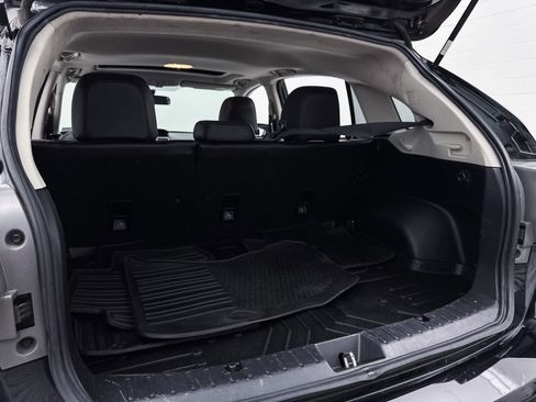 Used 2015 Subaru Crosstrek Touring image 31