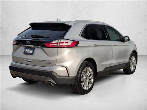 Used 2019 Ford Edge Titanium image 5
