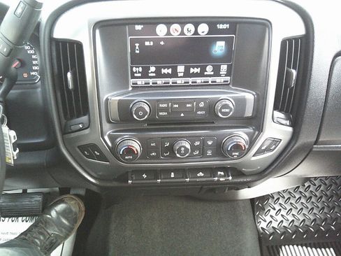 Used 2017 Chevrolet Silverado 1500 LT w/ All Star Edition AWD/4WD image 16