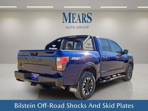 Used 2021 Nissan Titan PRO-4X w/ Pro-4x Convenience Package image 6