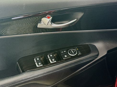 Used 2020 Kia Sorento LX image 15