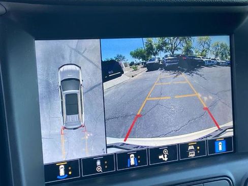 Used 2022 GMC Terrain AT4 w/ Infotainment Package II image 11