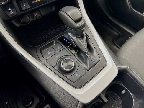 Certified 2024 Toyota RAV4 XLE w/ Convenience Package image 19