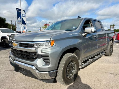 Used 2024 Chevrolet Silverado 1500 LT RWD image 9