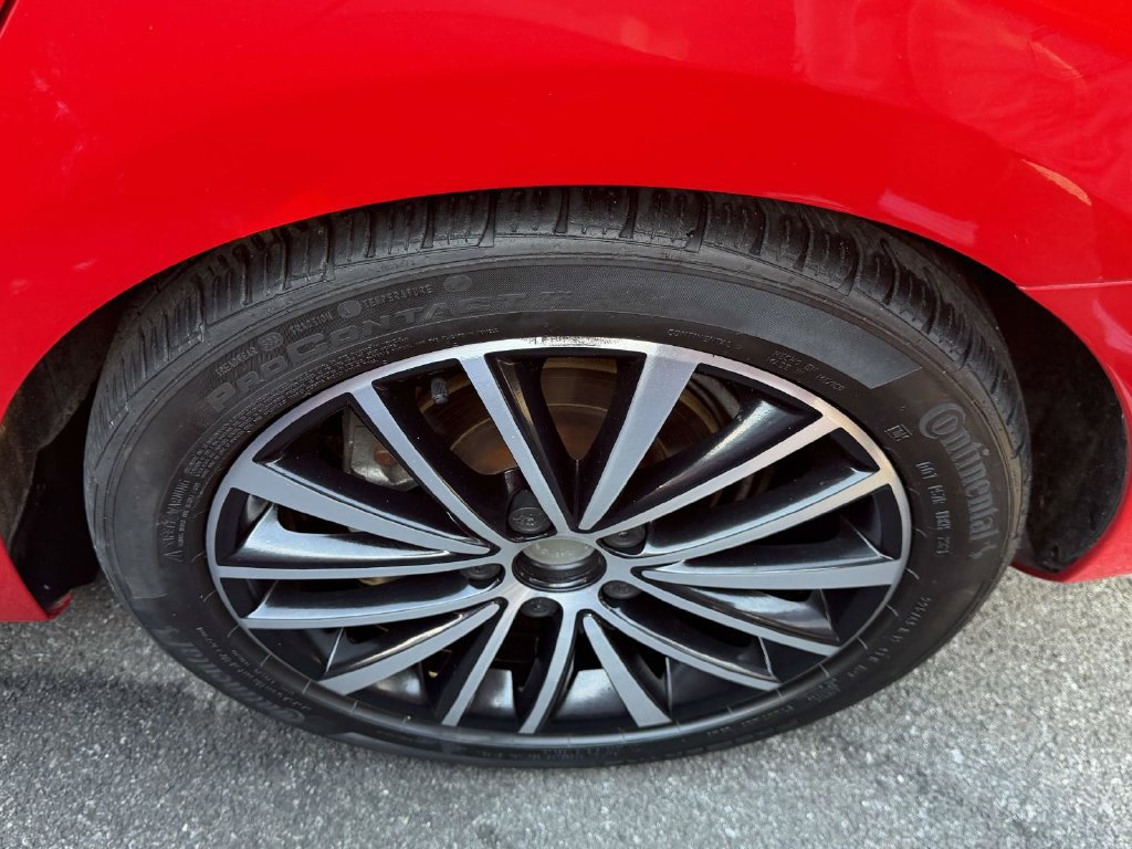 Used 2015 Volkswagen Jetta Sport FWD image 9