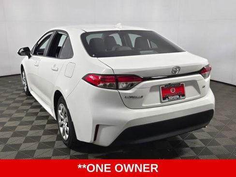 Used 2026 Toyota Corolla LE image 6