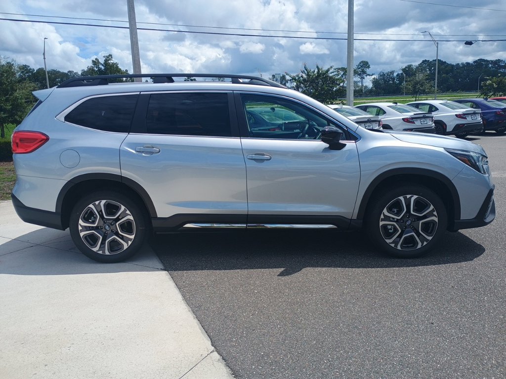 New 2026 Subaru Ascent Limited AWD/4WD image 4