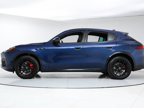 New 2025 Maserati Grecale Modena image 2