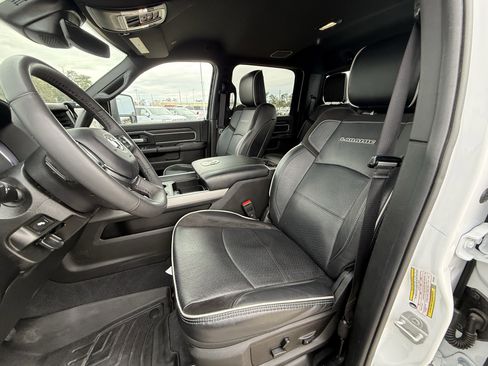 Used 2025 RAM 2500 Laramie image 24