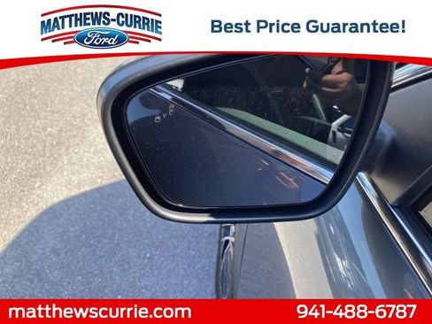 New 2025 Ford Escape SE w/ PHEV Premium Package image 9