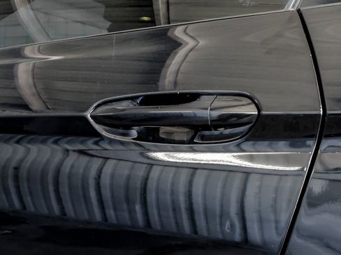 Used 2019 Ford Mustang Coupe image 33