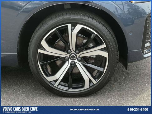 Used 2025 Volvo XC60 B5 Ultra w/ Protection Package Premier AWD/4WD image 6